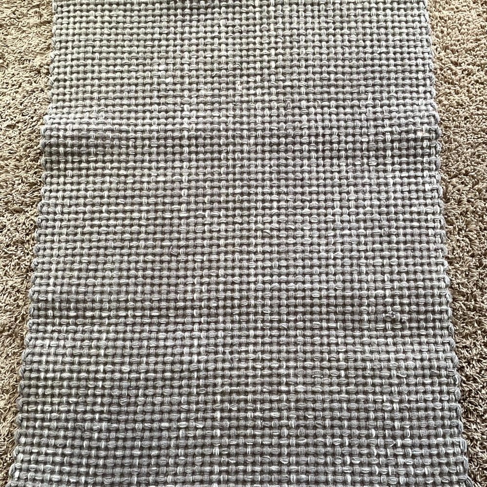 Crate and Barrel Della Grey Cotton Flat Weave Rug 2'x3'